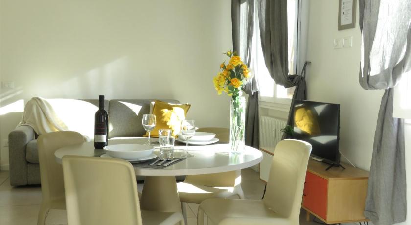 Image of Apartment with Terrace 3