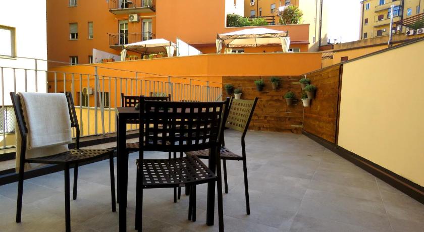 Image of Apartment with Terrace 6