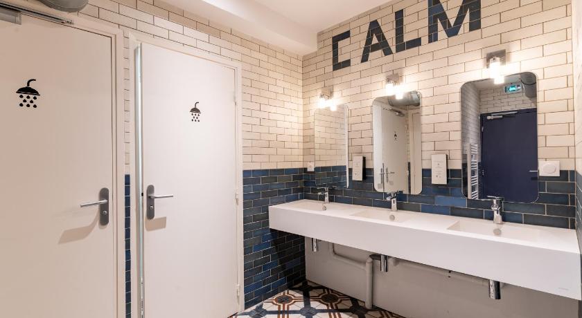 Image of Bed in 6-Bed Male Dormitory Room 2