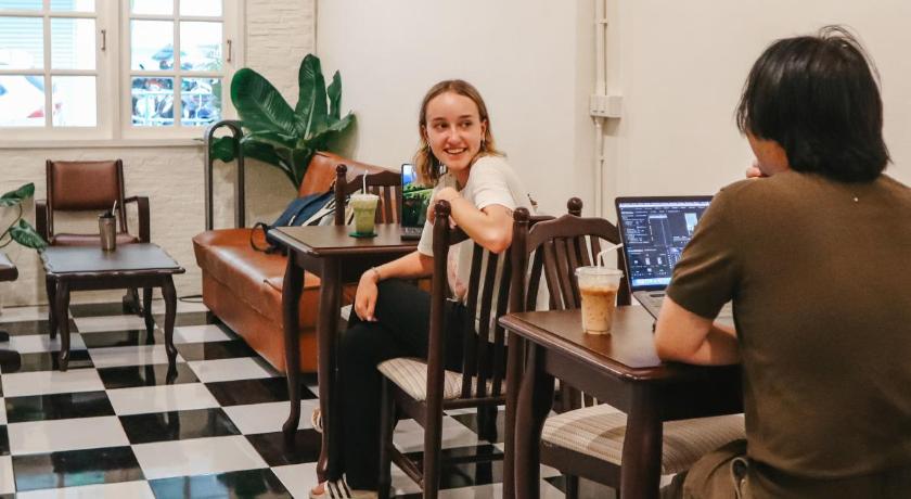 バンコク Noir Cafe And Hostel - Chinatown 5つ星 ホテル プール