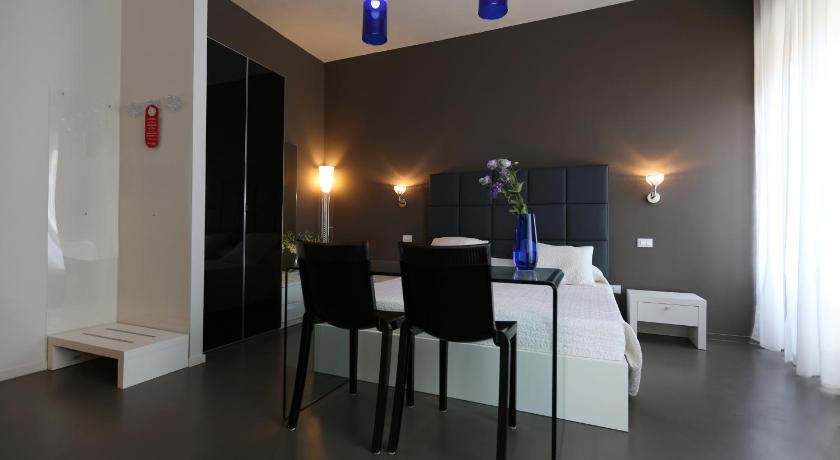 Rome Residenza Crescenzio 4-Star Hotel lobby