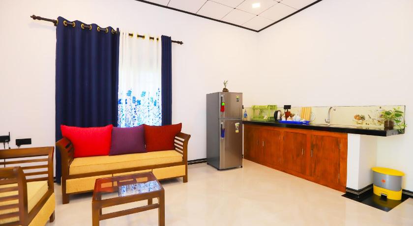Dinsara Pearl Villa - image 3