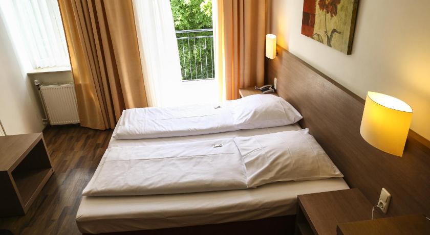 Hotel Marienthal Garni photo
