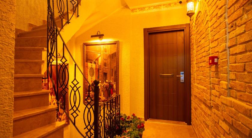 Sayina Hotel - image 4
