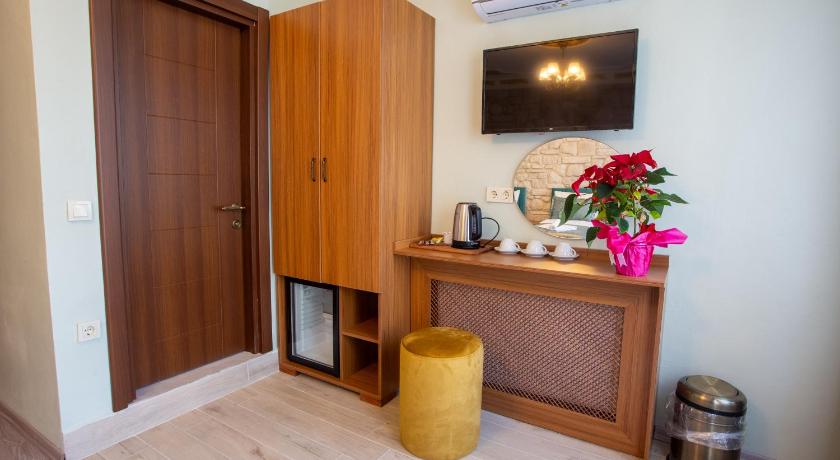 Sayina Hotel - image 3