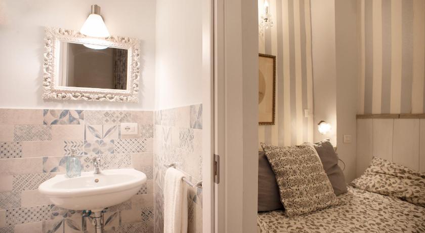 Image of Triple Room 5