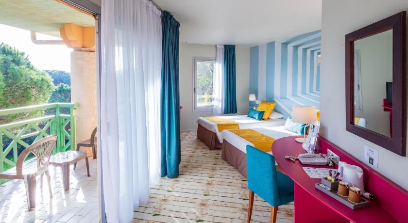 Image of Double Room with Garden View and Spa Access Included 4