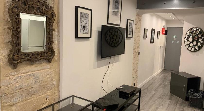 Image of Apartment 3