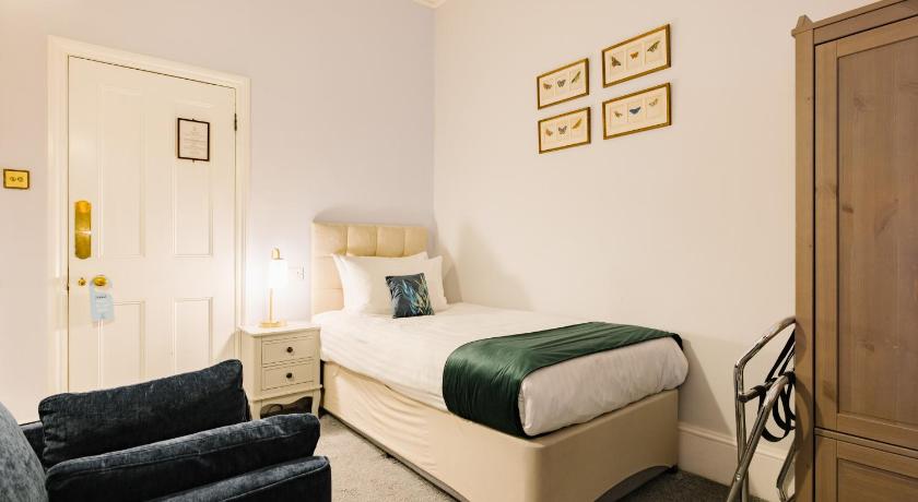 Image of Single Room 0