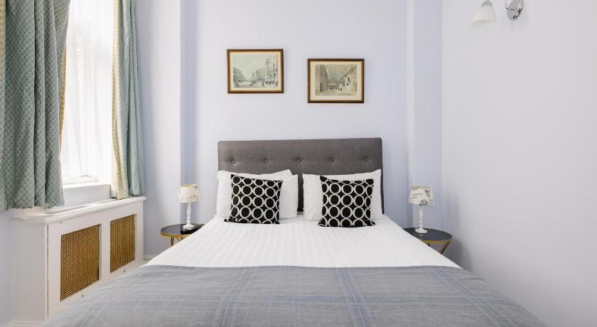 Image of Double Room 11