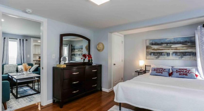 Bristol (CT) Two Bedroom Apartment on Forestville Bristol 4-Star Accommodation exterior