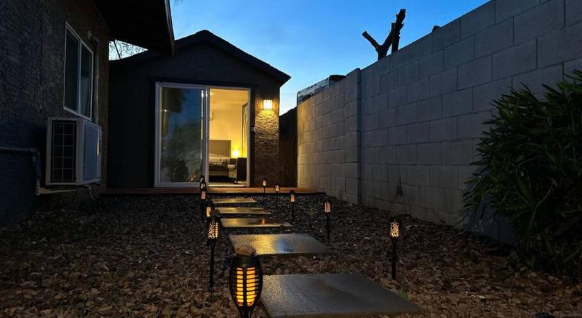 피닉스 (AZ) Your Tiny Downtown Home with Backyard Unit D 4성급 숙소 스위트룸