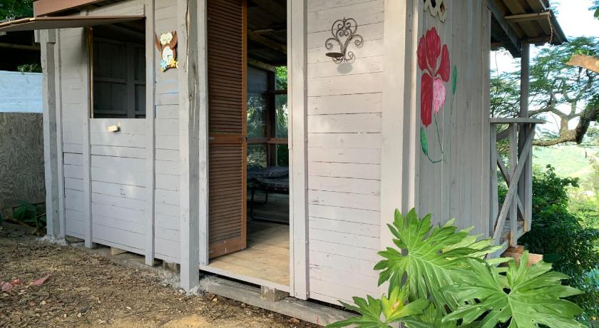 Camping para dos - a escoger segun disponibilidad de caseta o cabana