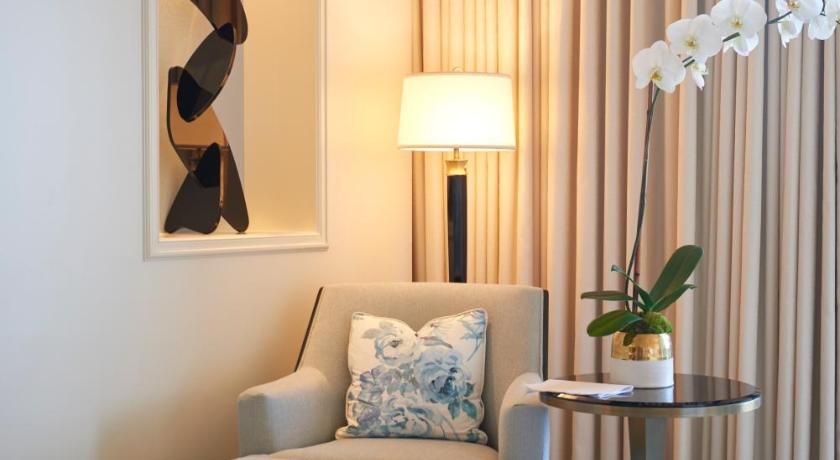 Image of Deluxe King Room with Terrace 5