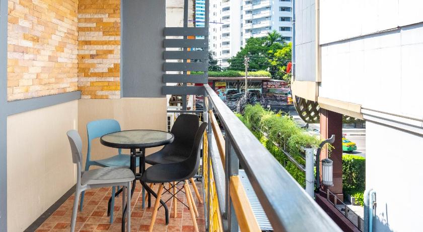 Bangkok Usman Halal Home 2-Star Hotel pool