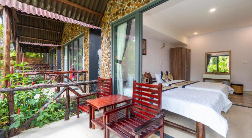 Image of Garden View Triple Bungalow 5