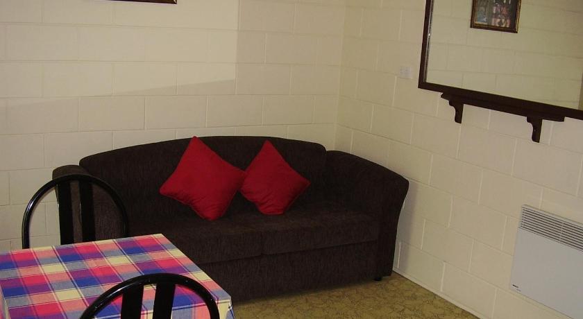 Snowy River Lodge Motel photo