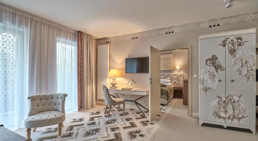 恰奇克 Aries Hotel & SPA Szczyrk 5星级 酒店 套房