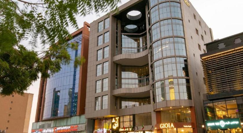 The S Hotel - image 11