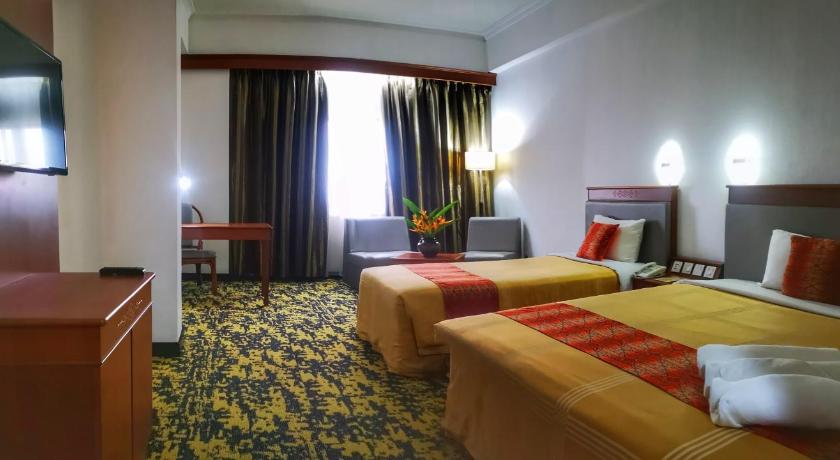 Image of Family Room 11