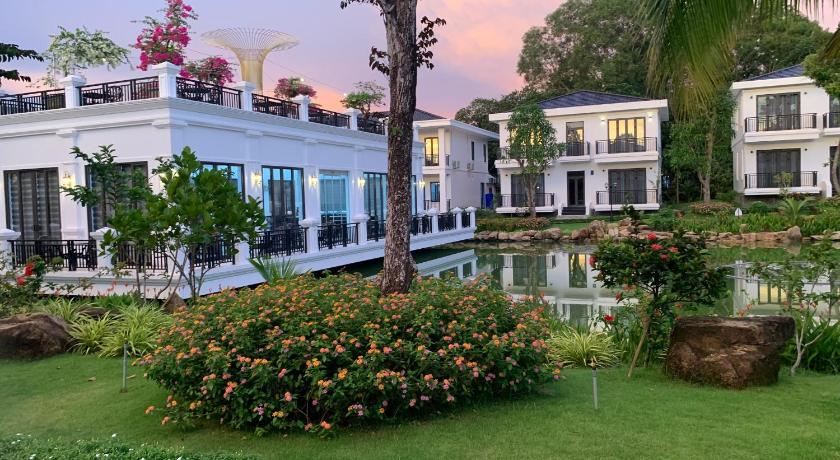 Image of Deluxe Garden View Room 9