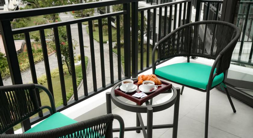 Image of Suite - Garden View 1