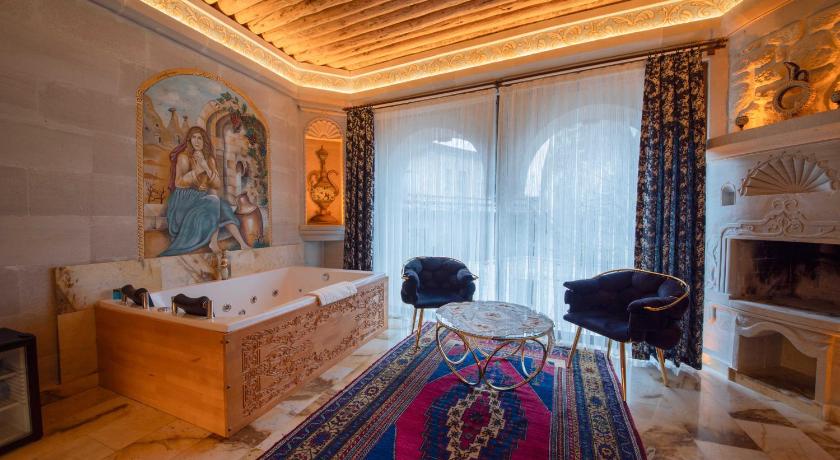 Safran Cave Hotel - image 12