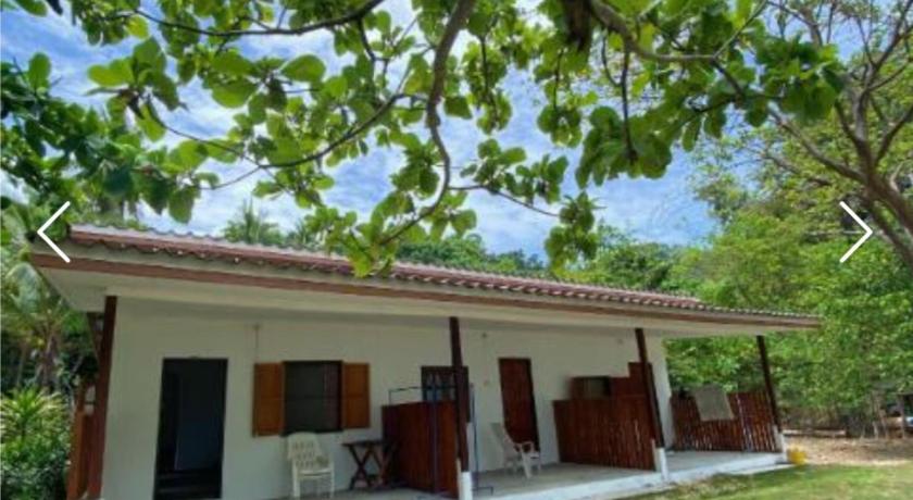 Image of Quadruple Room with Private Bathroom 1