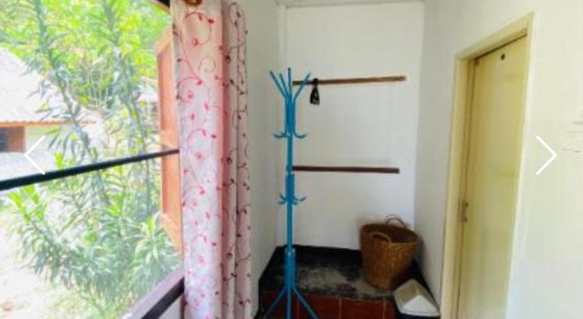 Image of Quadruple Room with Private Bathroom 8