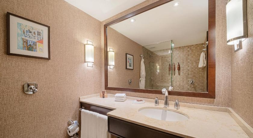 Image of Duplex Suite, Club lounge access, 1 Bedroom Bi-level Suite 2