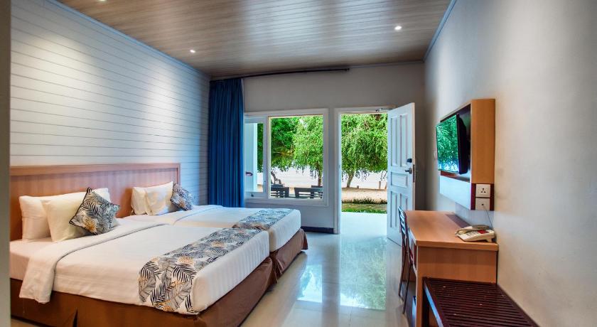 Image of Twin/Double Deluxe Ocean View 4