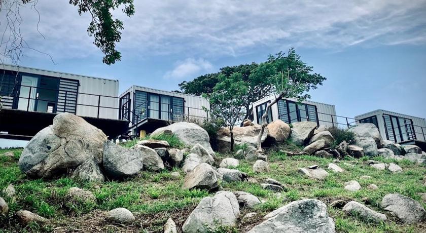 Vieques Lejos Eco Retreat 4-Star Hotel restaurant