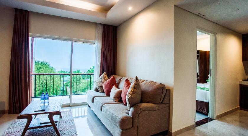 Image of Premier Suite Sea View 11