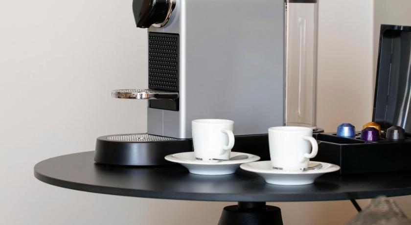 Image of King Junior Suite 8