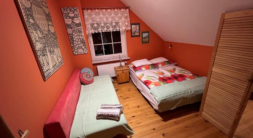 チャチク Pensjonat Malinowka 2つ星 ホテル レストラン