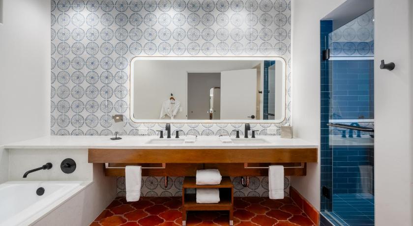 Image of Oasis Terrace 2 Queen beds 3