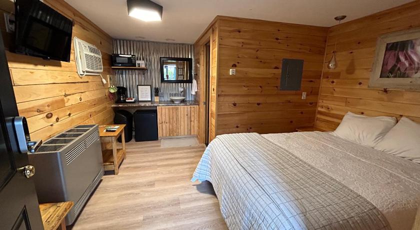 캐딜락 (MI) Hidden Haven Cottages 숙소 전망