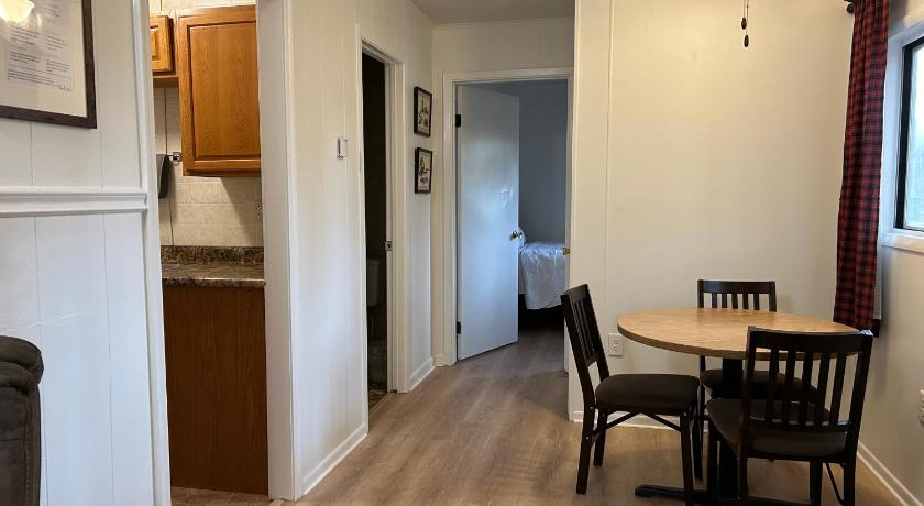캐딜락 (MI) Hidden Haven Cottages 숙소 객실