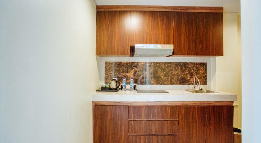 Image of Premier Suite Sea View 16
