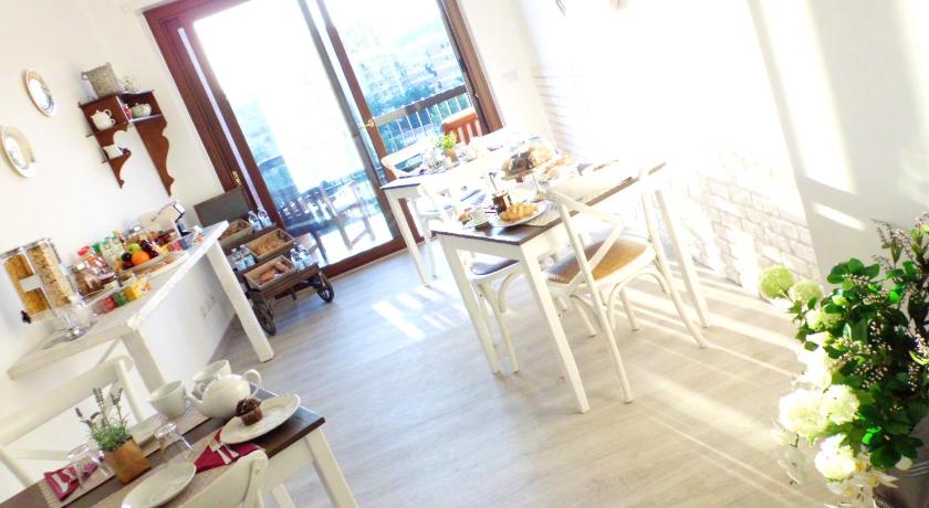 ローマ B&B More Than Rome 4つ星 ホテル 施設