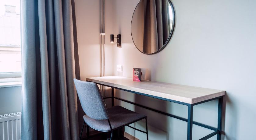 Image of Twin Room 9