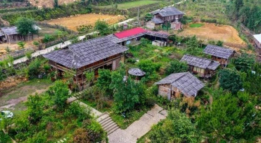 ソンラ Ngọc Chiến Pearl Homestay 2つ星 ホテル スイート