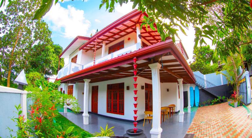 Dinsara Pearl Villa - image 2