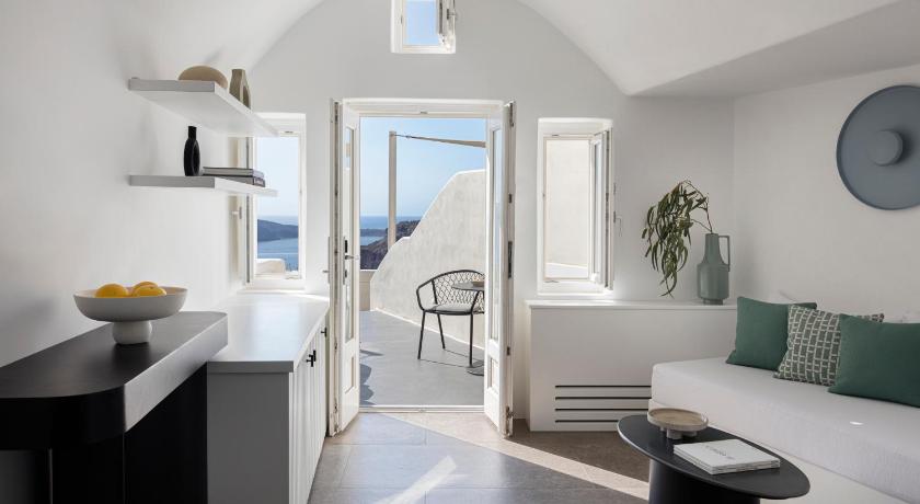 Image of Superior Suite with Plunge Pool 3