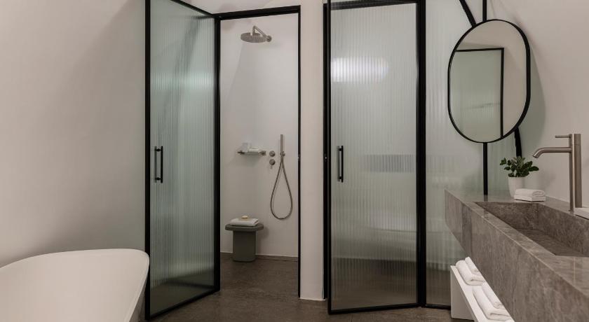 Image of River Pool Suite with River Plunge Pool 10