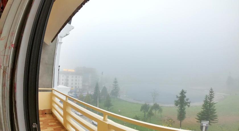 Sa Pa Minh Hung Hostel 4-Star Hotel view