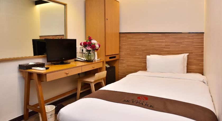 Hotel Skypark Myeongdong I photo