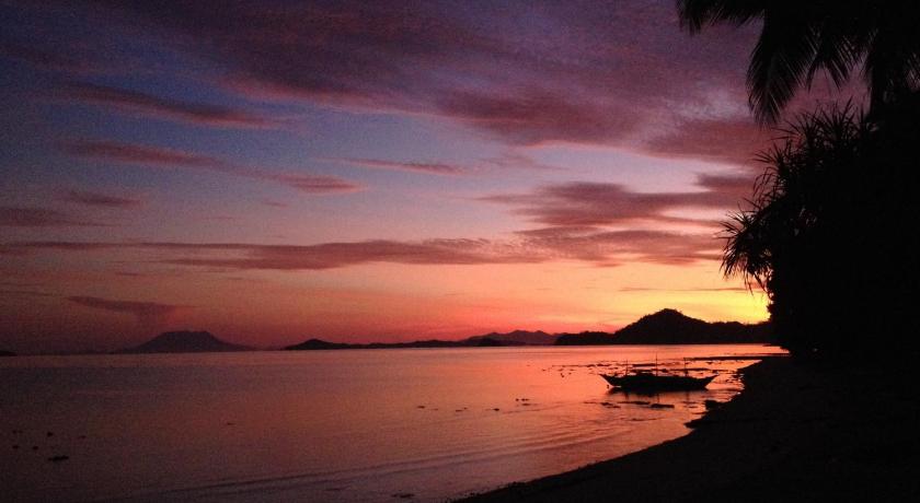 Beach, Sunset Colors in Palawan