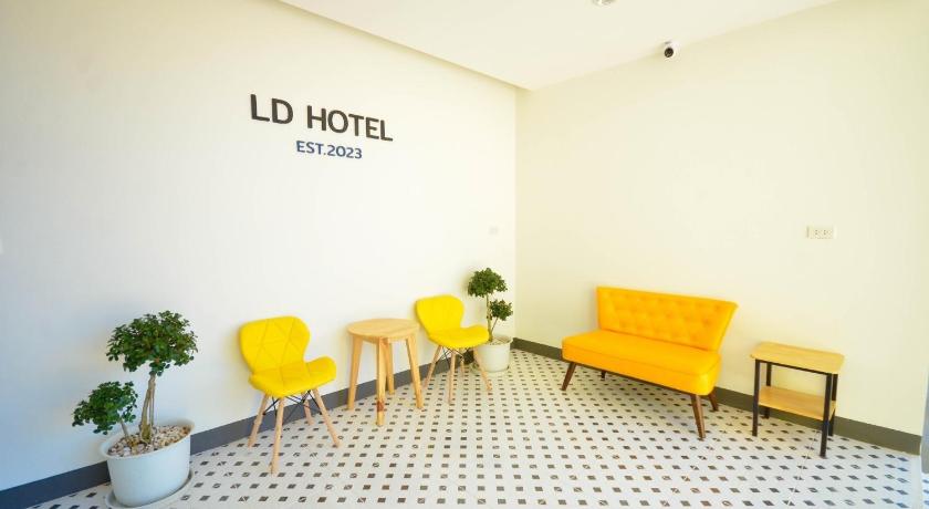 ランプーン แอ่ว-ดีLD Hotel&Residences 3つ星 ホテル 外観