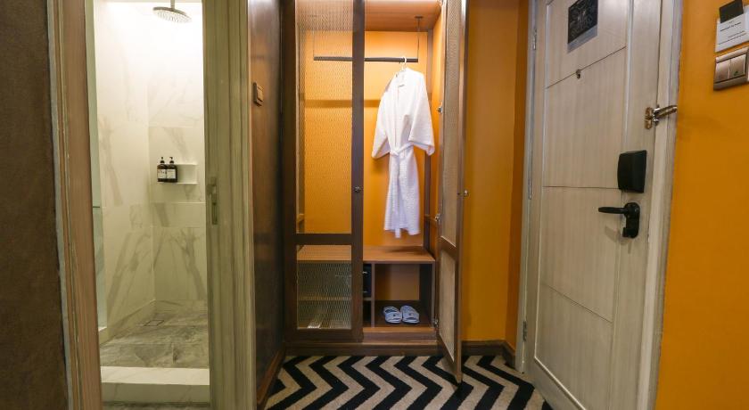 Image of Superior Premier King Room 6